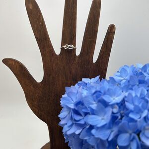 Ring Sterling Silver Infinity Love Knot Simple Delicate Stamped 925 Size 6.75